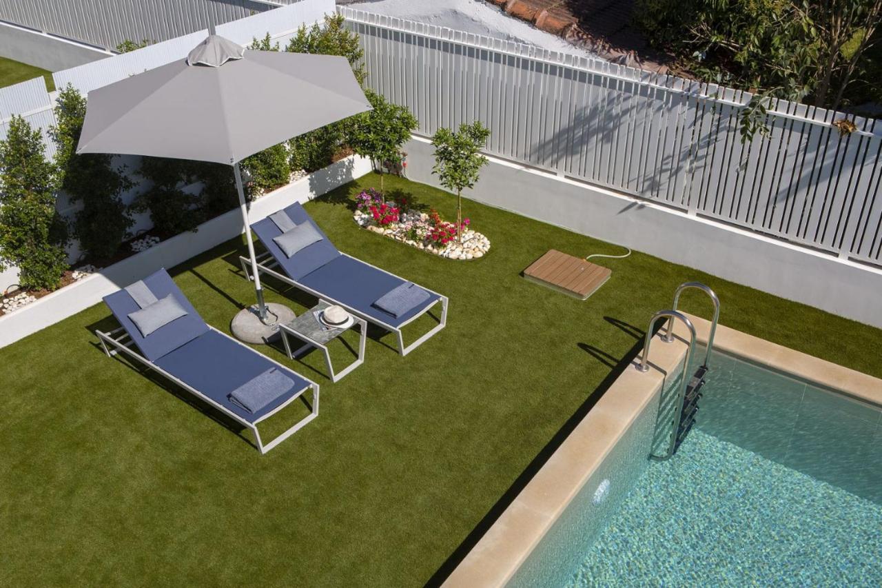 The Quad Luxury Villas 리지아 외부 사진