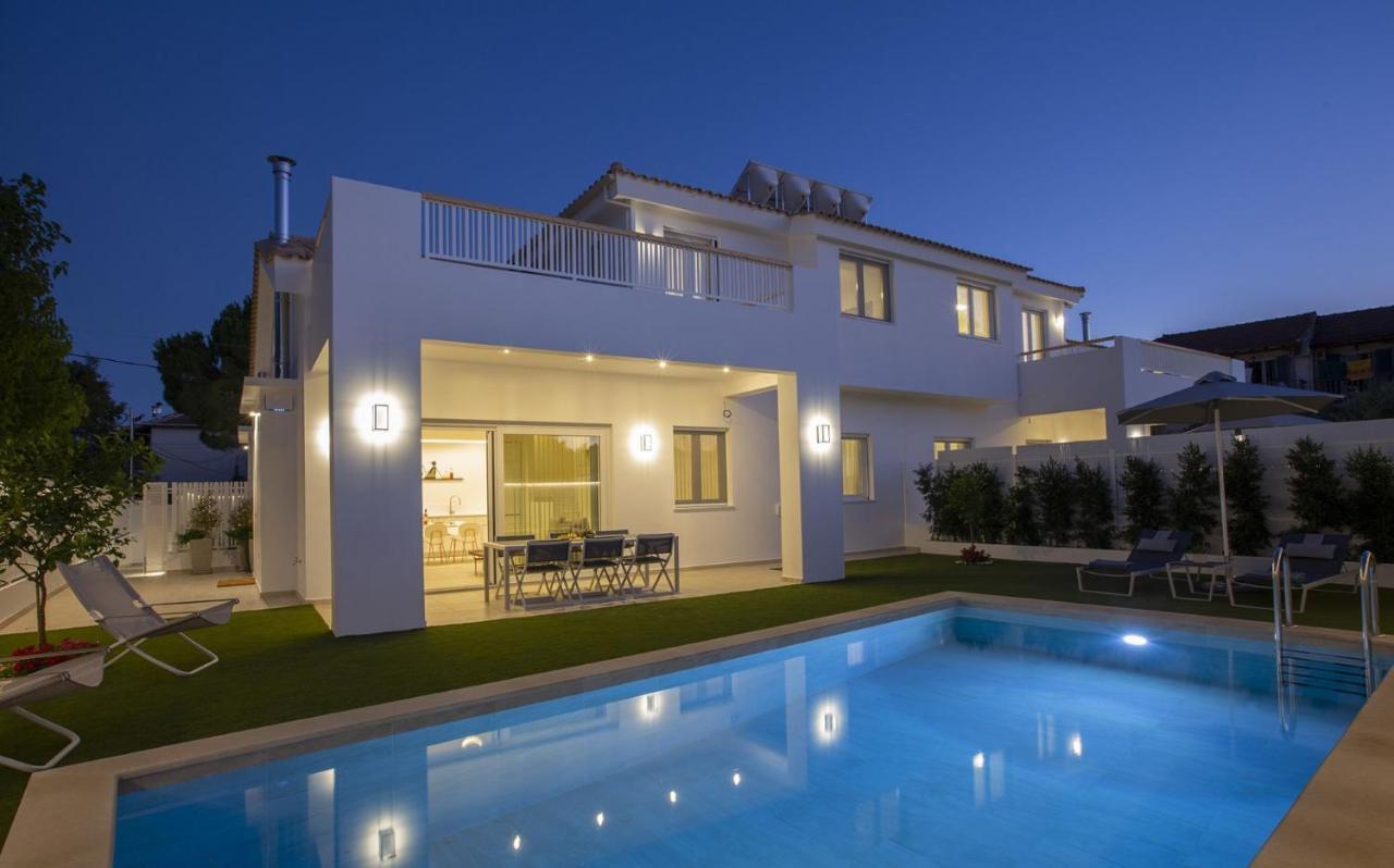 The Quad Luxury Villas 리지아 외부 사진