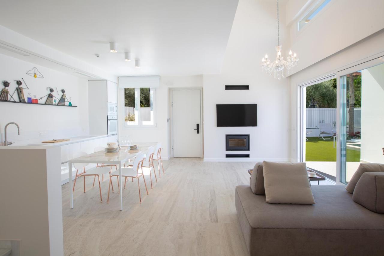 The Quad Luxury Villas 리지아 외부 사진